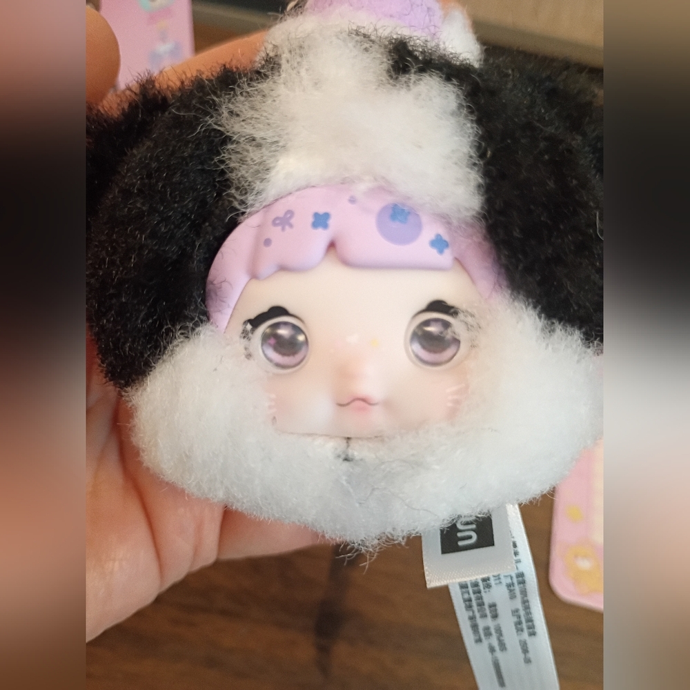 Nommi “Sweetness 100%" Blueberry Pie Mini Plush Pendant Toy - Picture 5 of 9